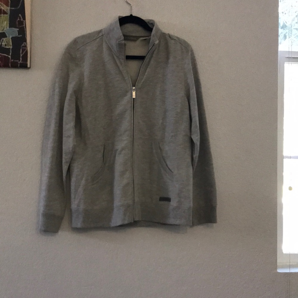 Lightweight light gray sweatshirt